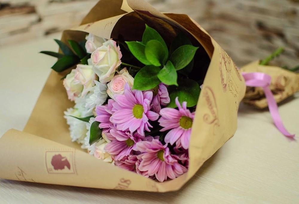 Букет цветов из: Розы и Хризантемы в Рахье