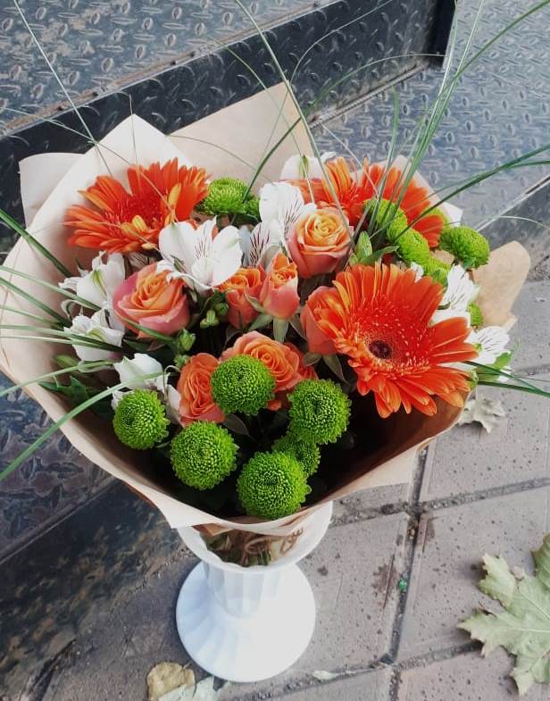Букет цветов из: Герберы, Хризантемы, Альстромерии и Розы в Рахье