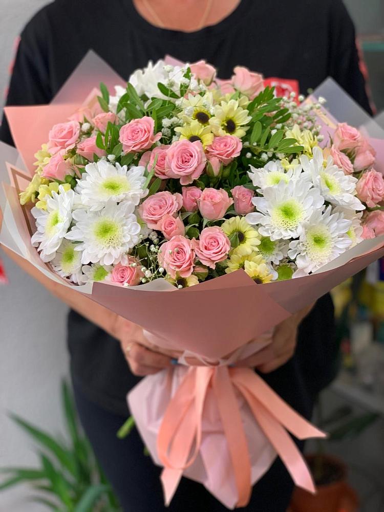 Букет цветов из: Розы и Хризантемы в Рахье