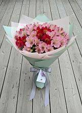 Букет цветов из:  Альстромерии в Рахье
