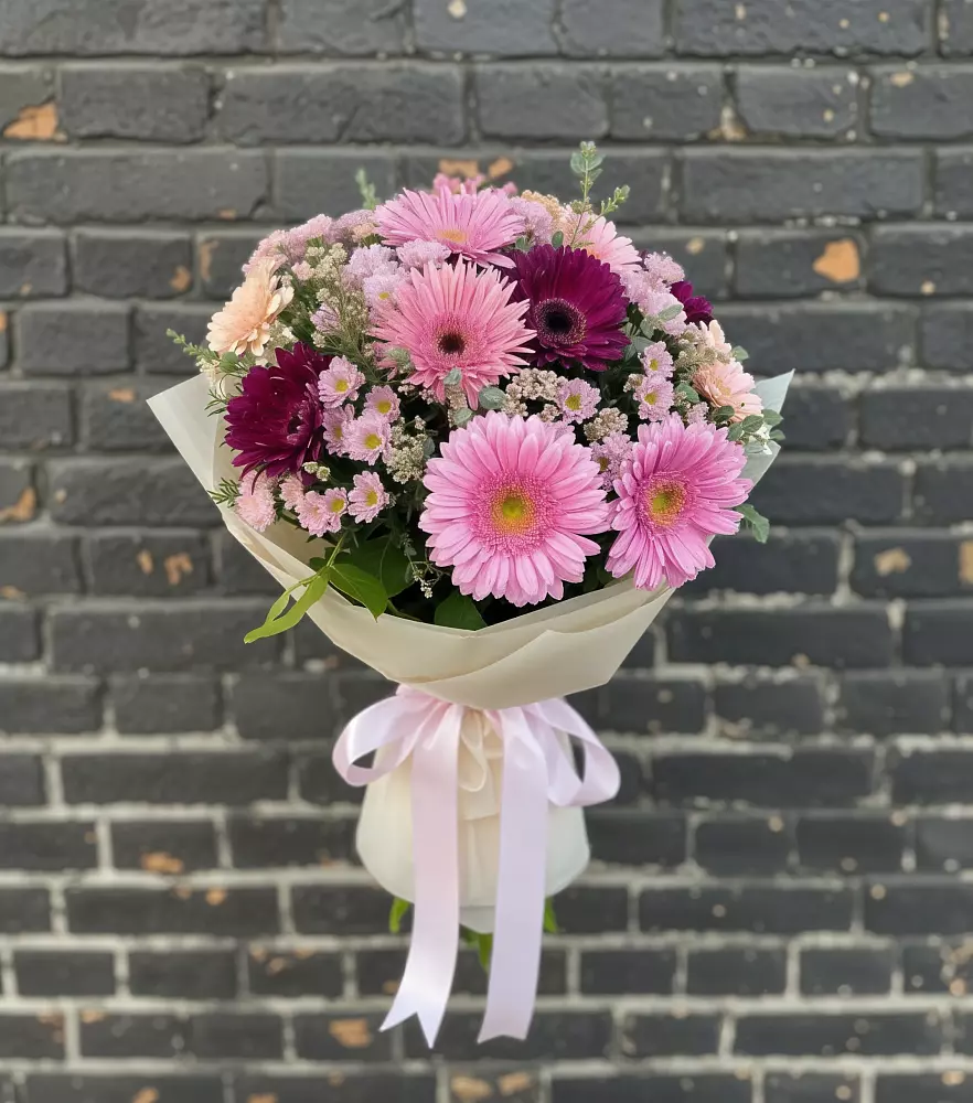 Букет цветов из: Герберы и Хризантемы в Рахье