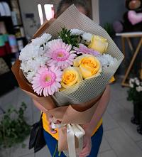 Букет цветов из:  Герберы, Розы и Хризантемы в Рахье
