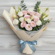 Букет цветов из:  Лизиантусы в Рахье