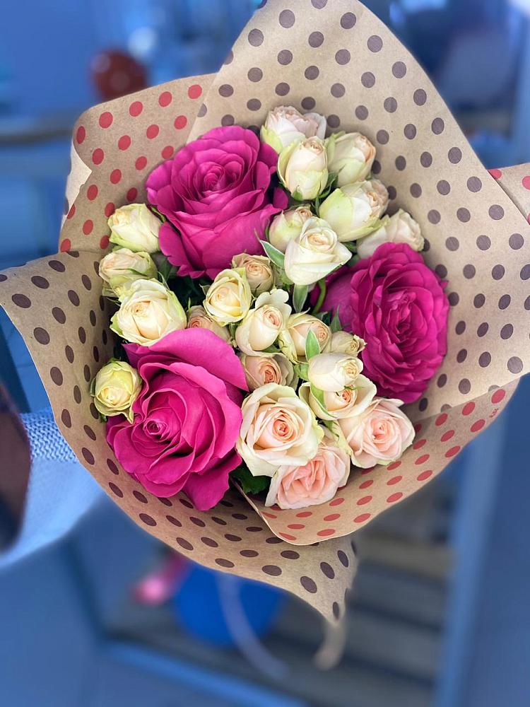 Букет цветов из: Розы в Рахье