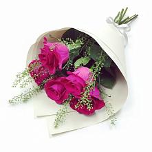Букет цветов из:  Розы в Рахье