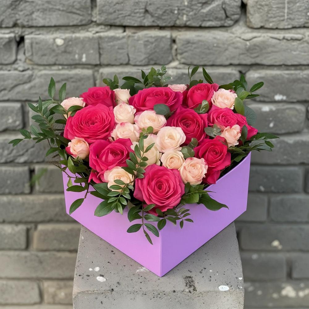Цветочная композиция из Розы в коробке в Рахье