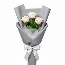 Букет 3 белые розы в Рахье
