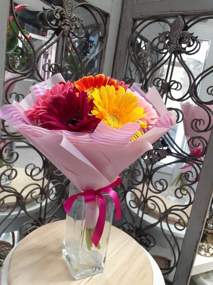 Букет цветов из: Герберы в Рахье