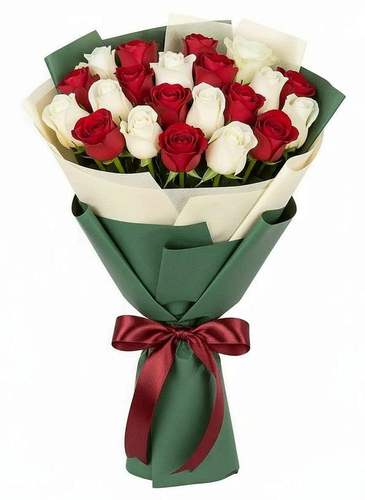 Букет Микс из красных и белых роз в Рахье
