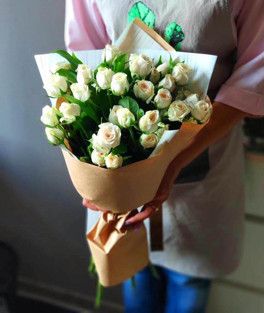 Букет цветов из: Розы в Рахье