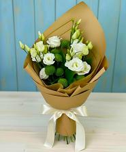 Букет цветов из:  Хризантемы и Лизиантусы в Рахье