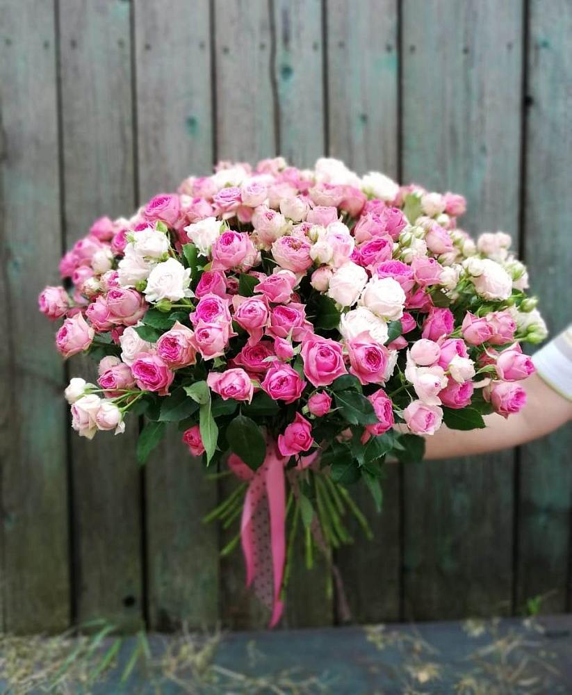 Букет Розовые кустовые розы Натали и Лав Лидия в Рахье