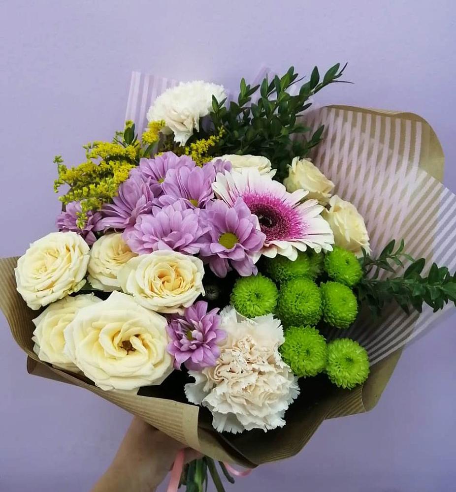 Букет цветов из: Хризантемы, Розы, Гвоздики и Герберы в Рахье