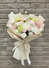 Букет цветов из:  Гвоздики, Розы, Лизиантусы и Хризантемы в Рахье