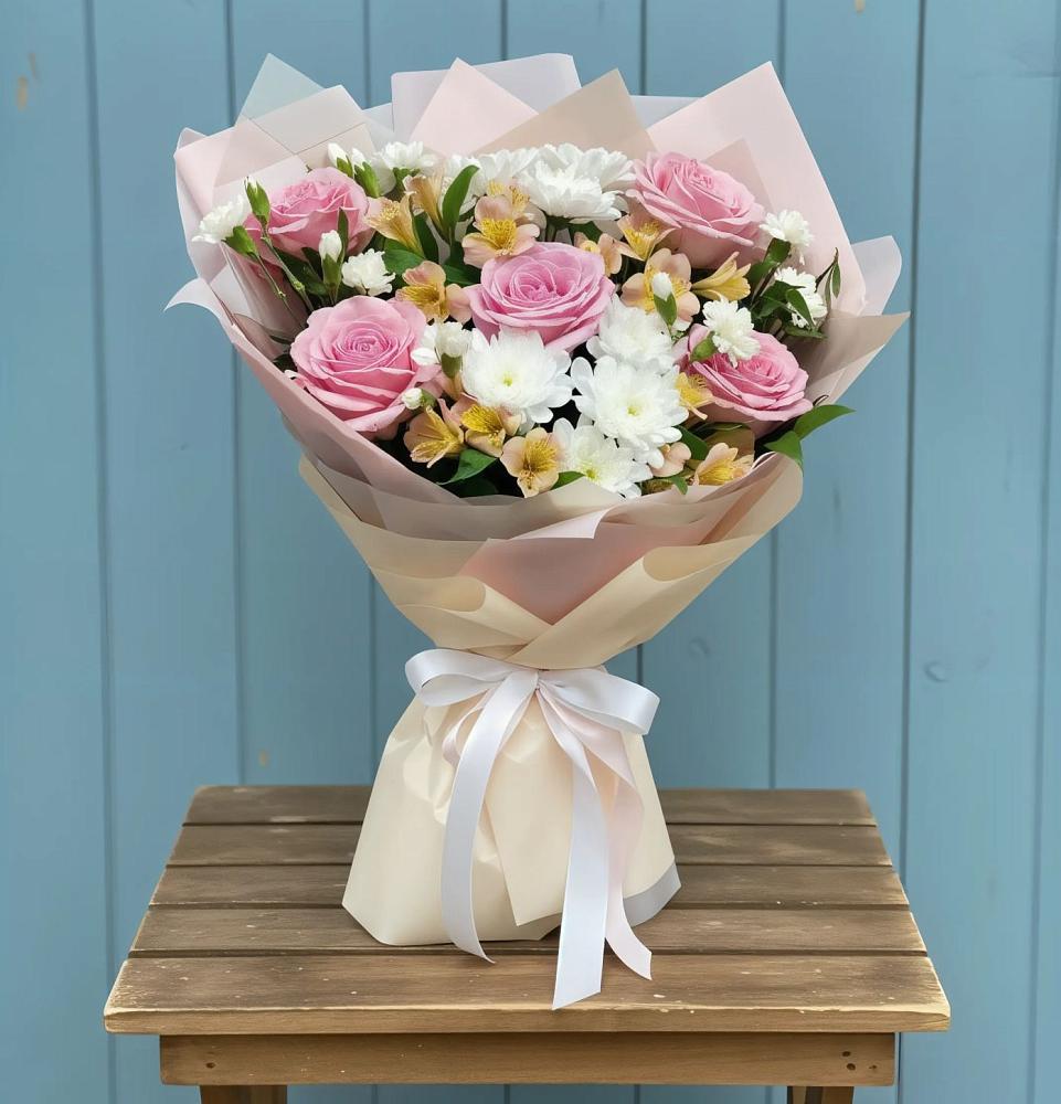 Букет цветов из: Гвоздики, Орхидеи и Розы в Рахье