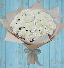 Букет цветов из:  Гвоздики в Рахье