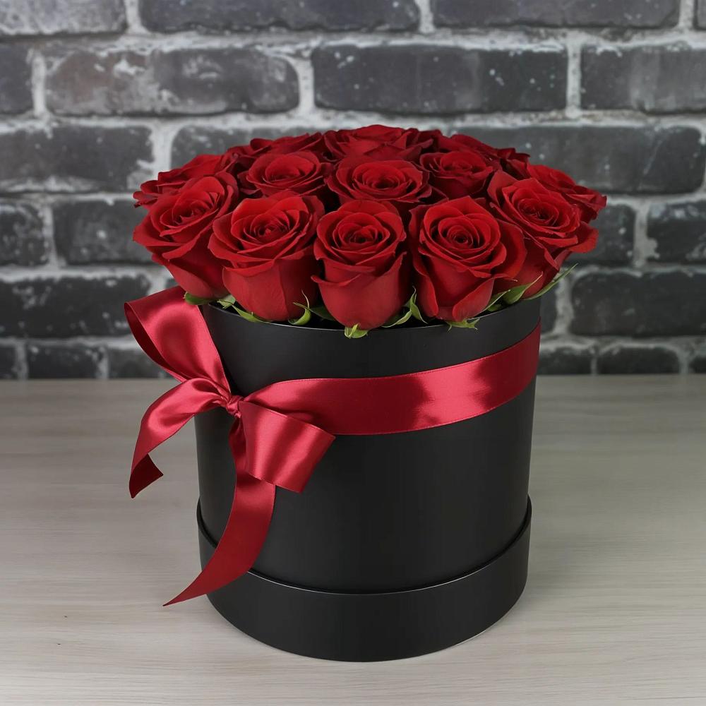 Цветочная композиция из Розы в шляпной коробке в Рахье