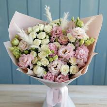 Букет цветов из:  Альстромерии и Розы в Рахье