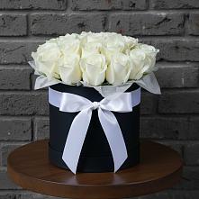 Цветочная композиция из Розы в шляпной коробке в Рахье