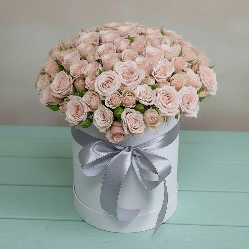 Цветочная композиция из Розы в шляпной коробке в Рахье